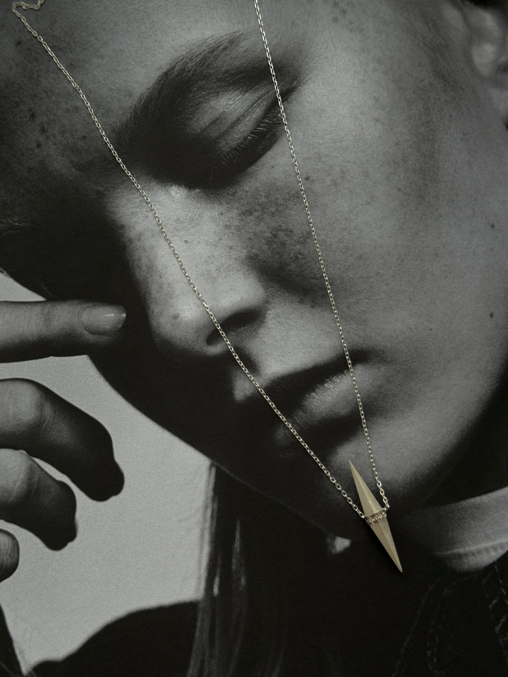 Підвіс Balance в сріблі