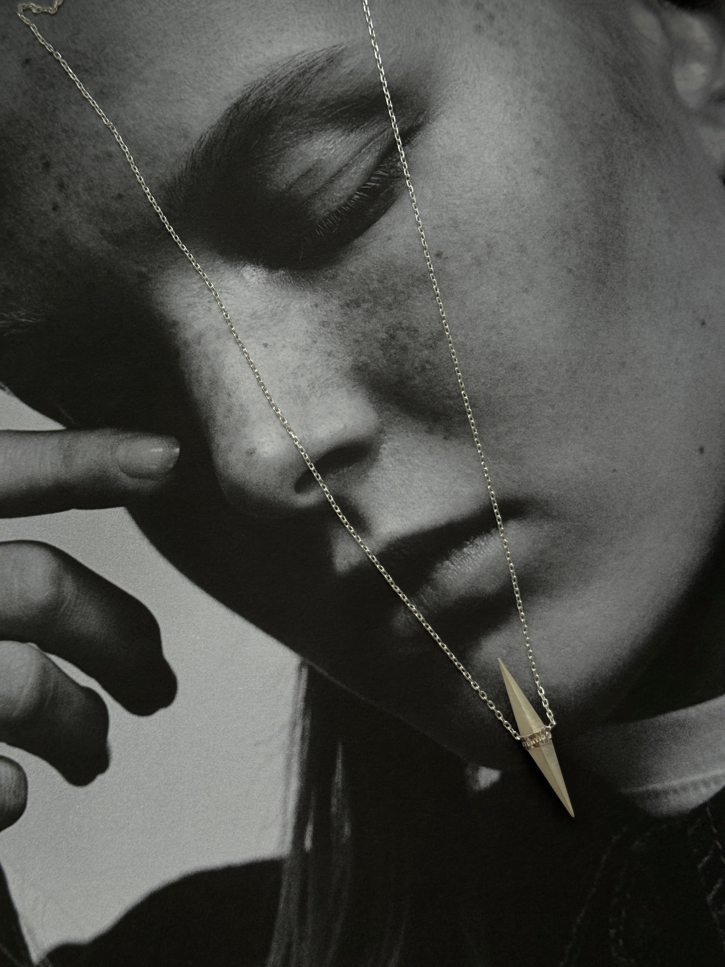 Підвіс Balance в сріблі