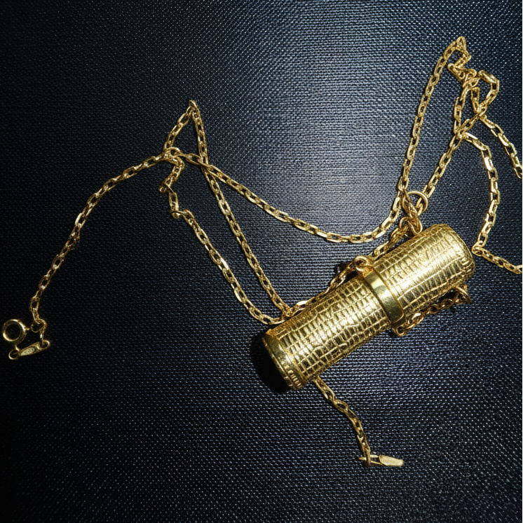 Perfume case в позолоті