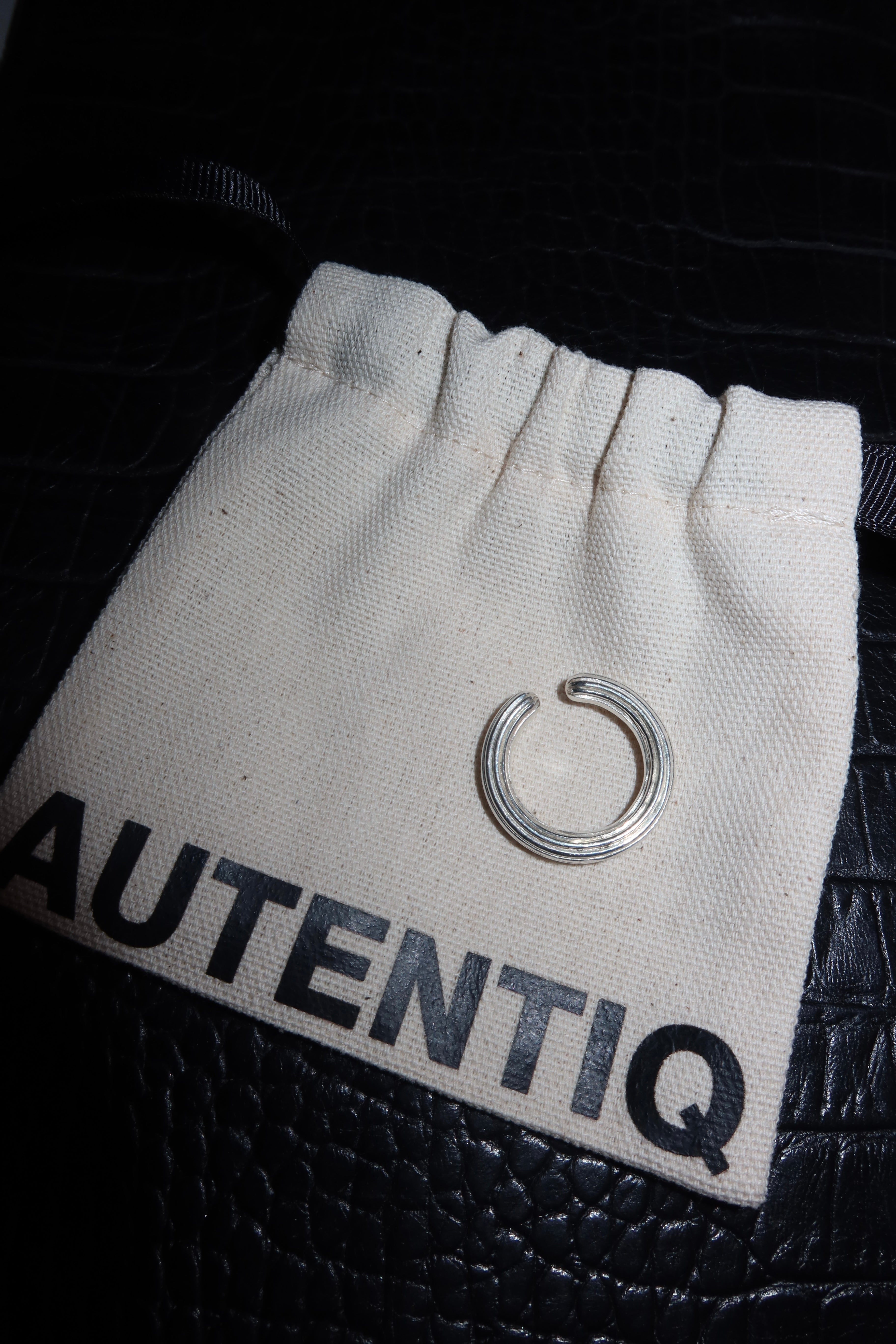 Essence revealed каблучка 1.