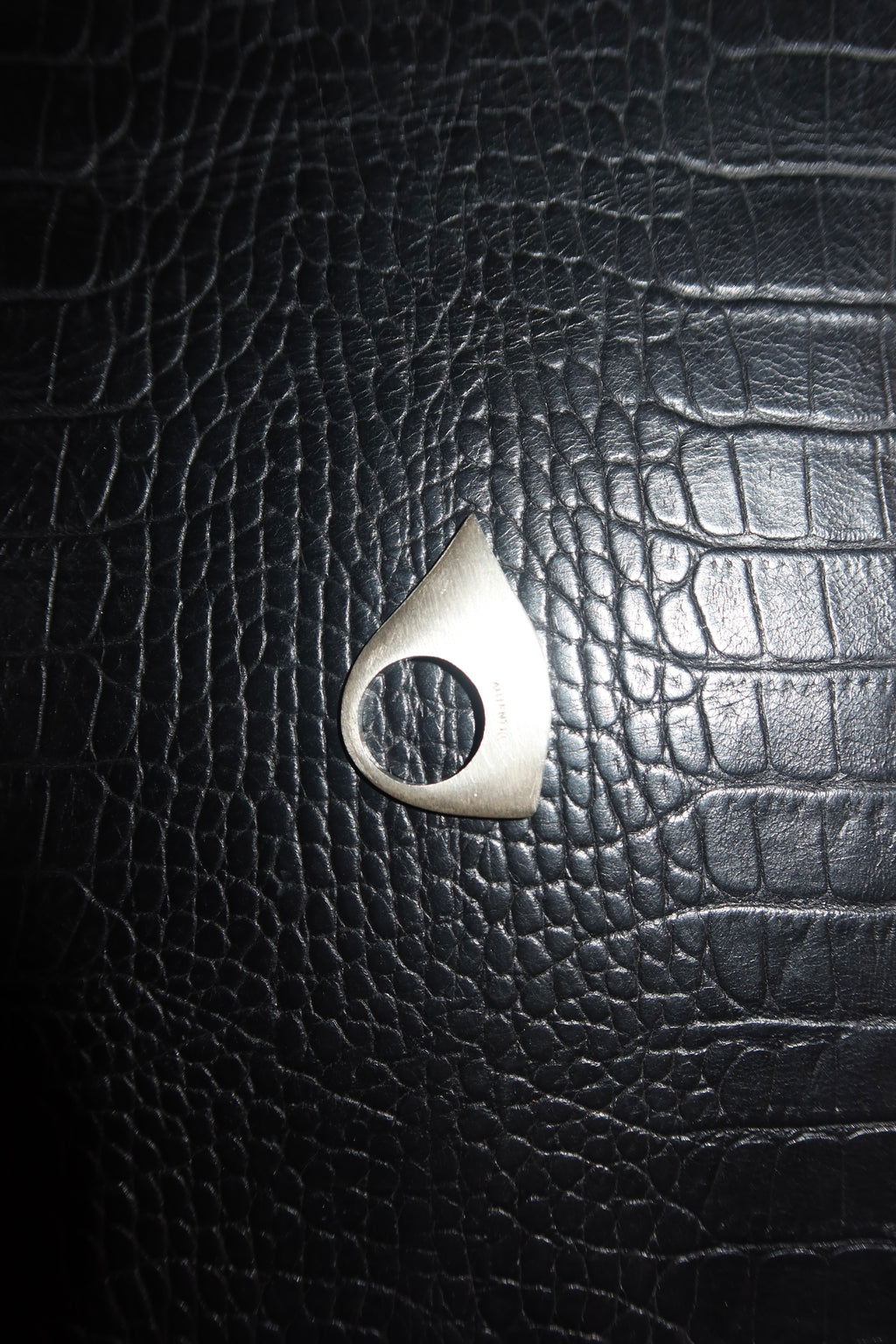 Essence revealed каблучка 4.