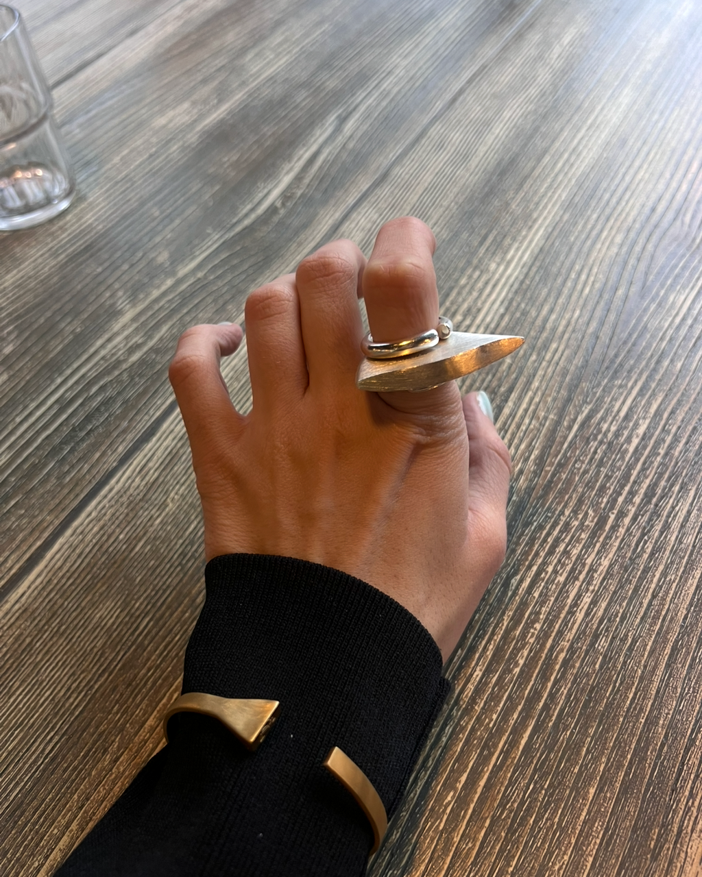 Essence revealed каблучка 4.