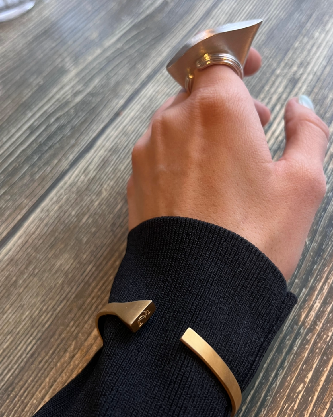 Essence revealed каблучка 4.