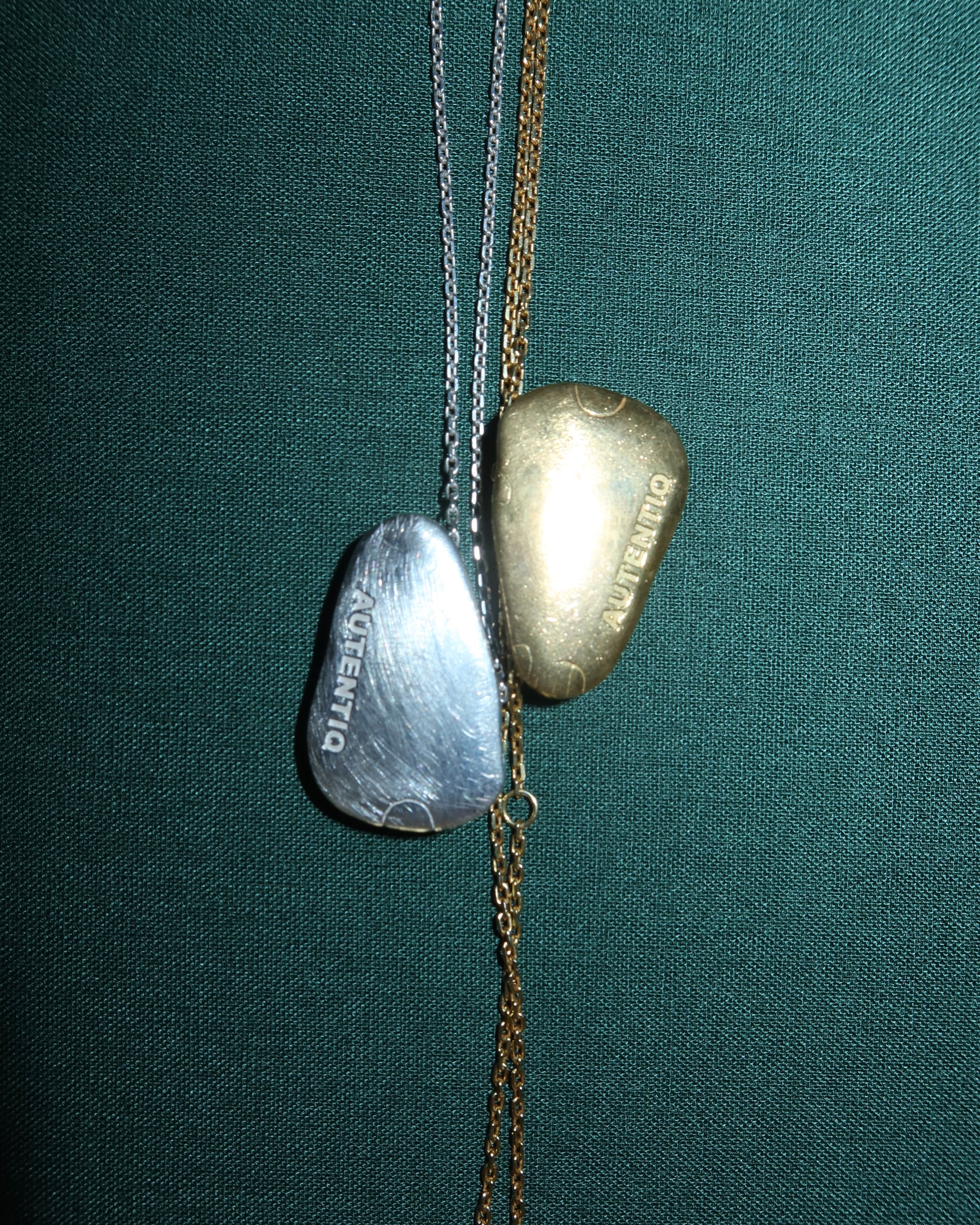 Підвіс Volition в позолоті